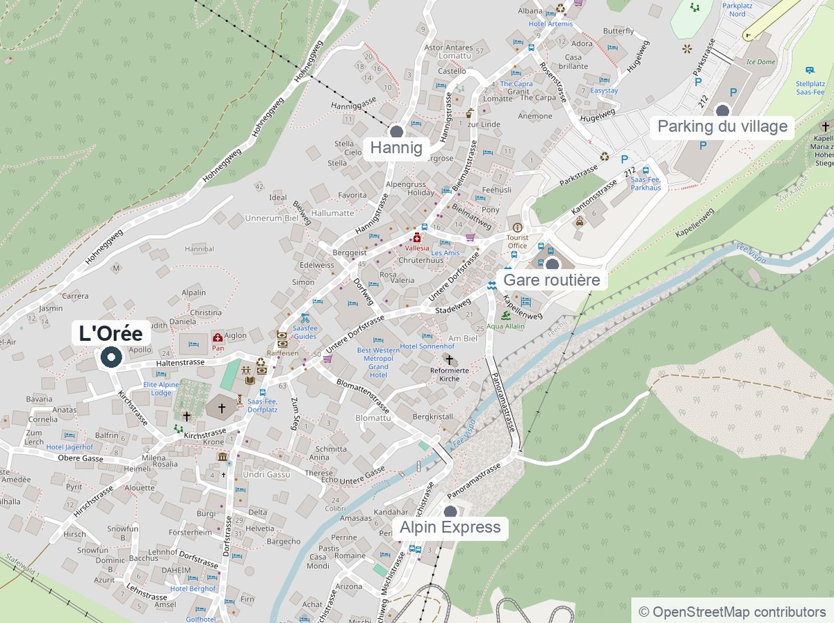 Plan de Saas-Fee situant L'Orée par rapport au télécabine Alpin Express, à la gare routière et au parking du village